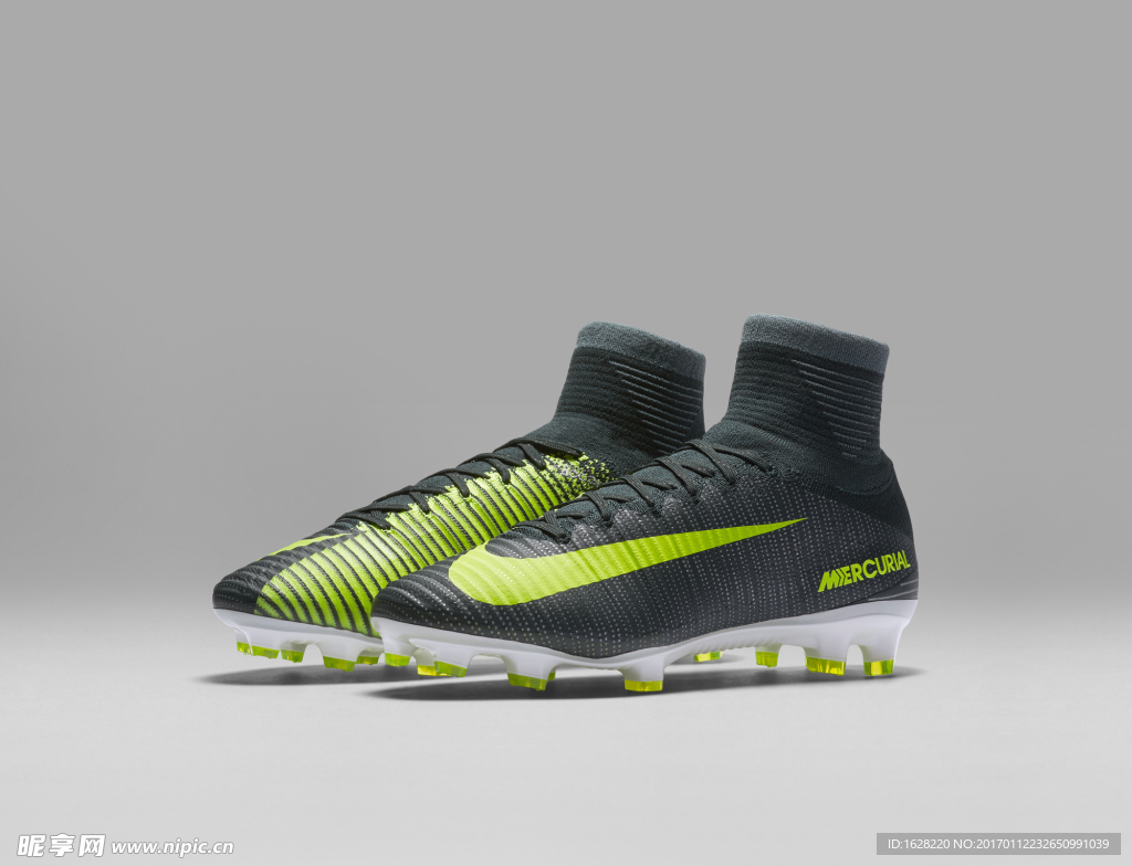 NIKE顶级足球鞋宣传广告