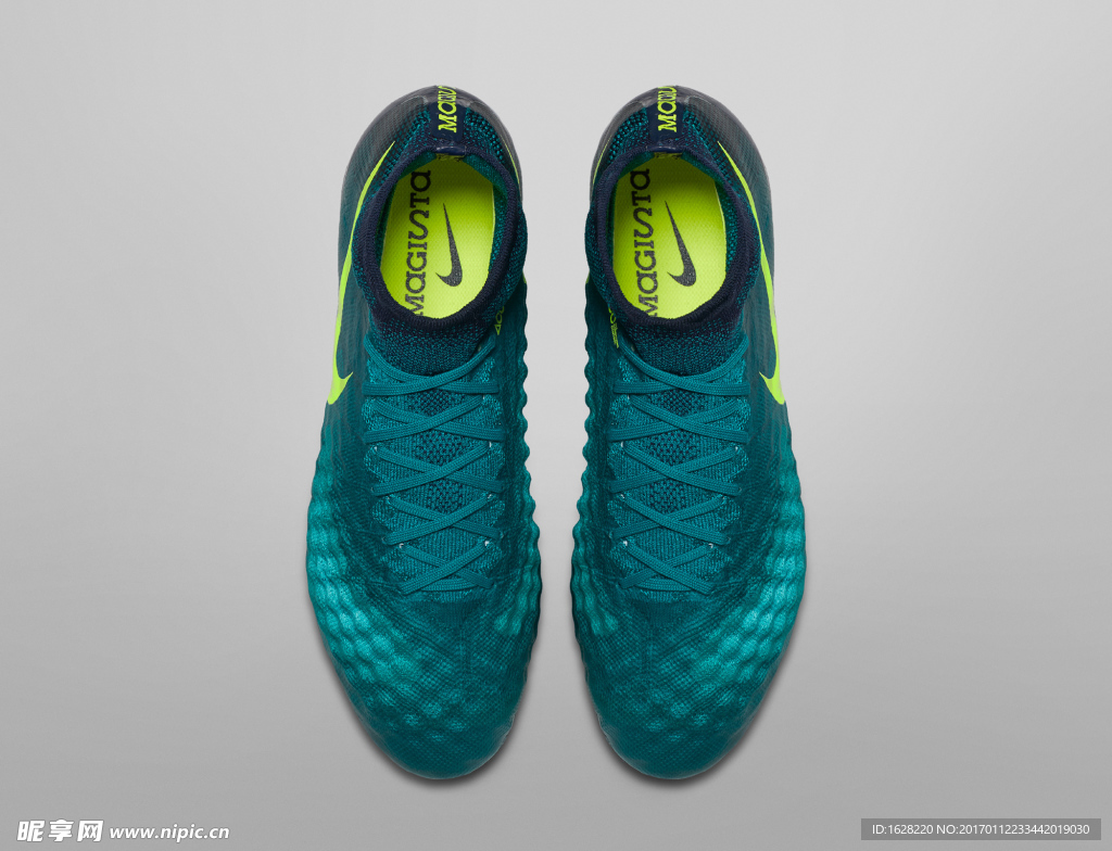 NIKE顶级足球鞋宣传广告