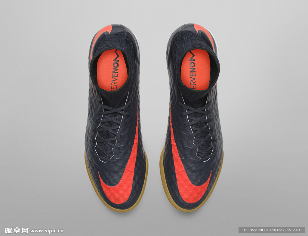 NIKE顶级足球鞋宣传广告