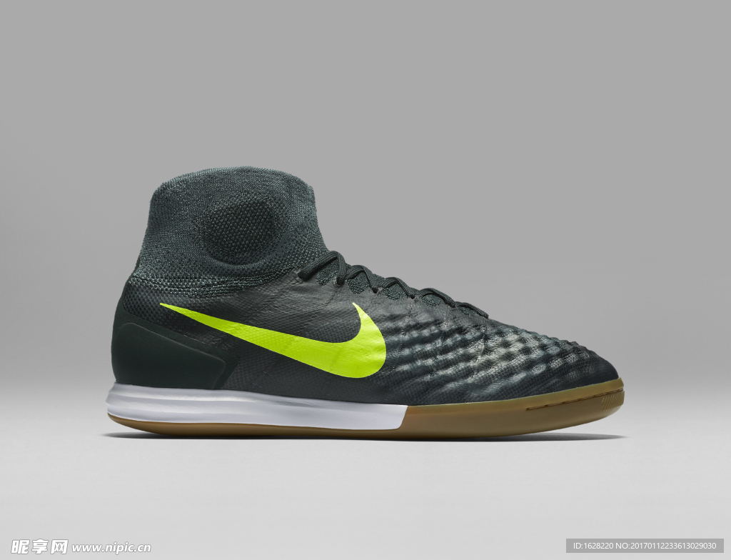 NIKE顶级足球鞋宣传广告