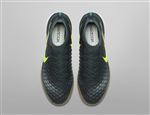 NIKE顶级足球鞋宣传广告