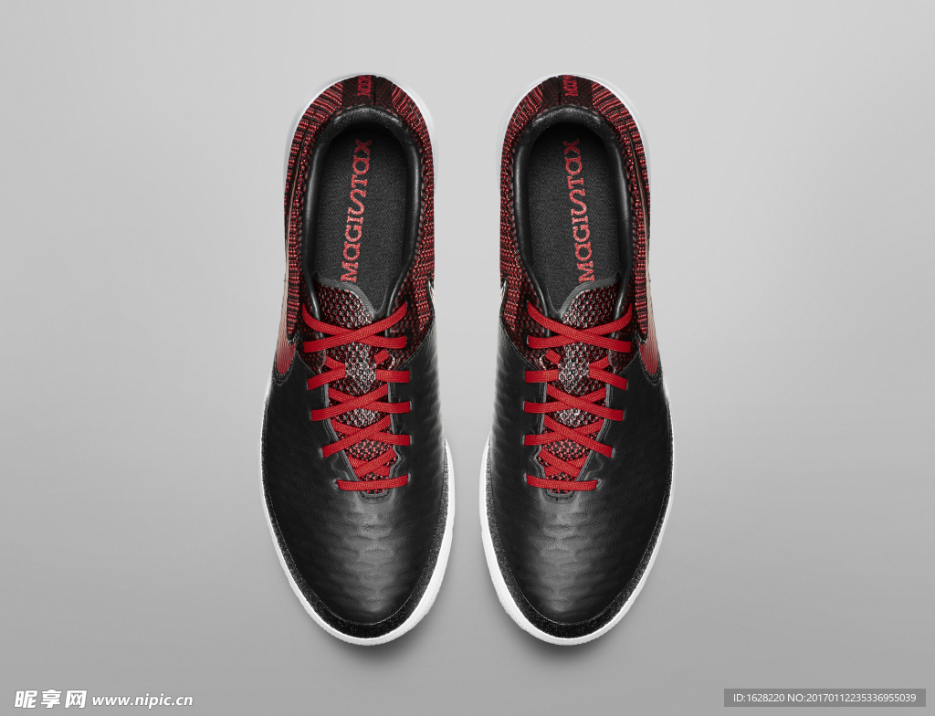 NIKE顶级足球鞋宣传广告