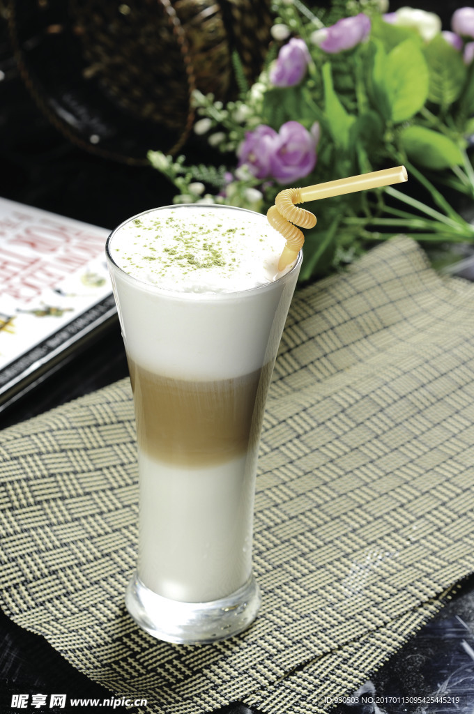 抹茶拿铁咖啡