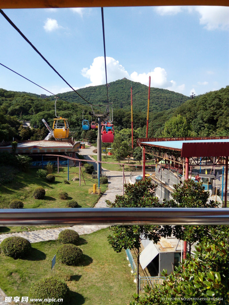 旅游