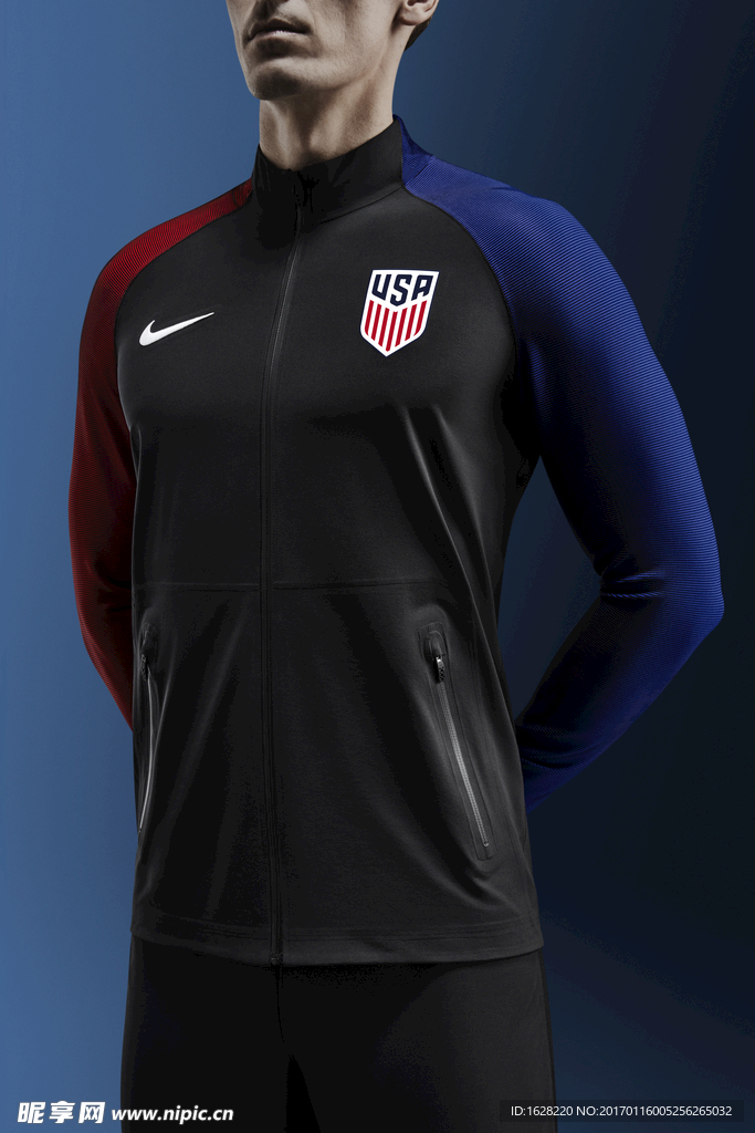 NIKE国家队足球队服宣传广告