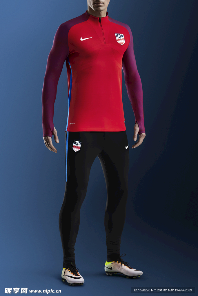 NIKE国家队足球队服宣传广告
