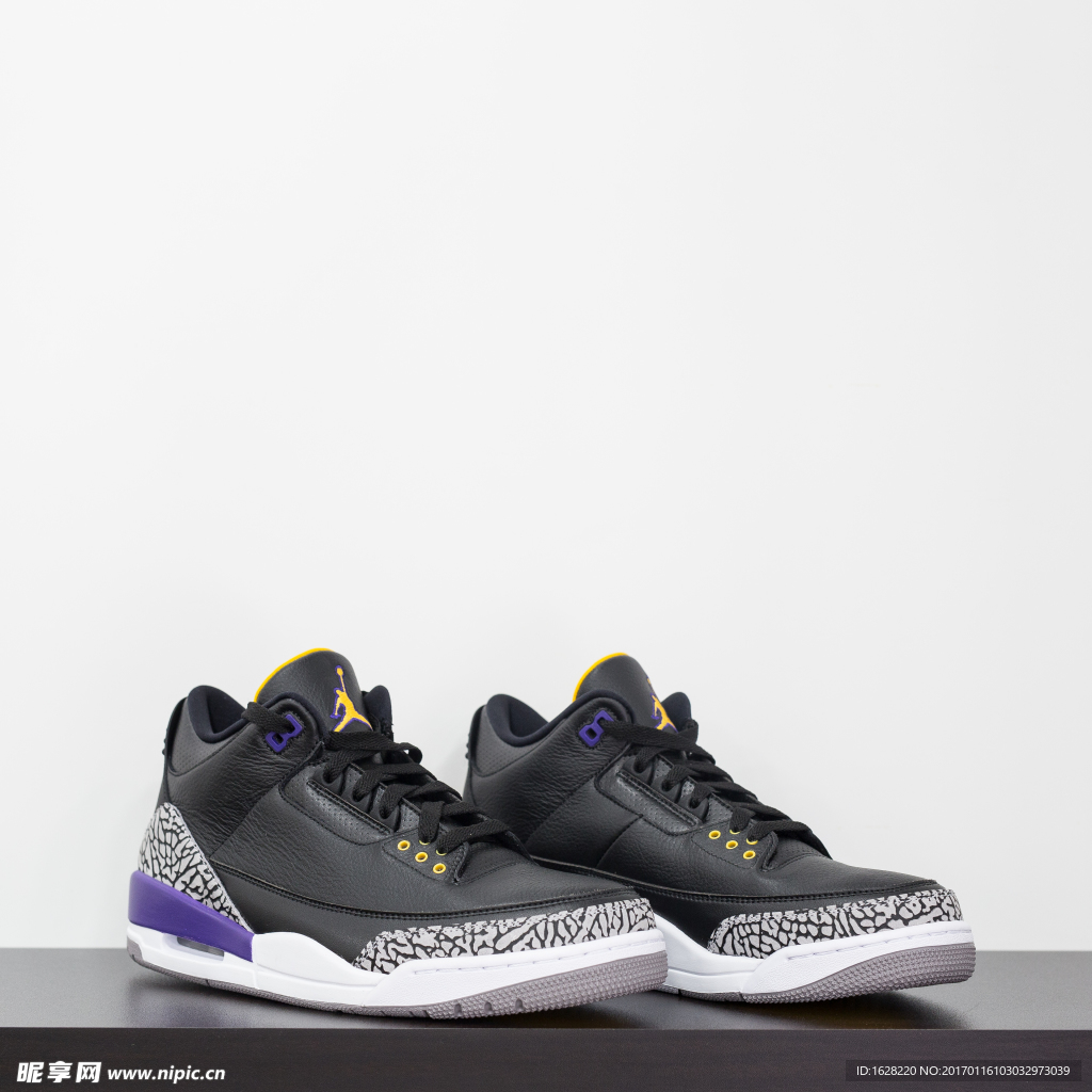 NIKE休闲运动鞋宣传广告