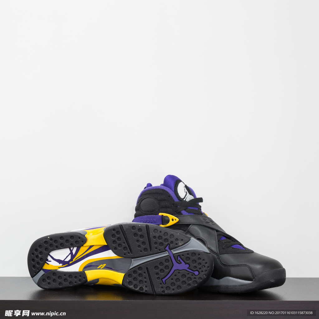 NIKE休闲运动鞋宣传广告