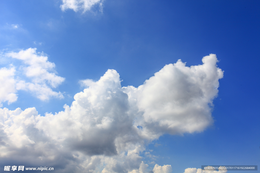 蓝天白云