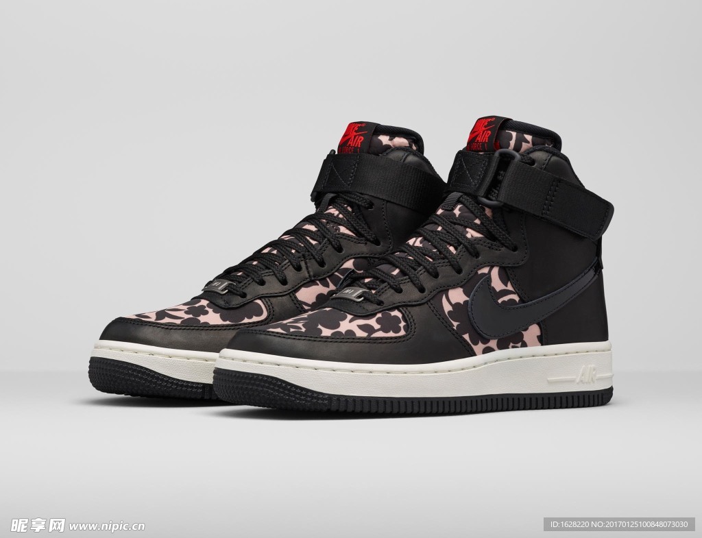 NIKE休闲运动鞋宣传广告