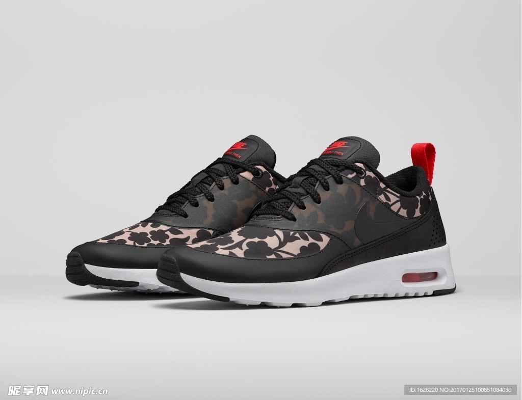 NIKE休闲运动鞋宣传广告
