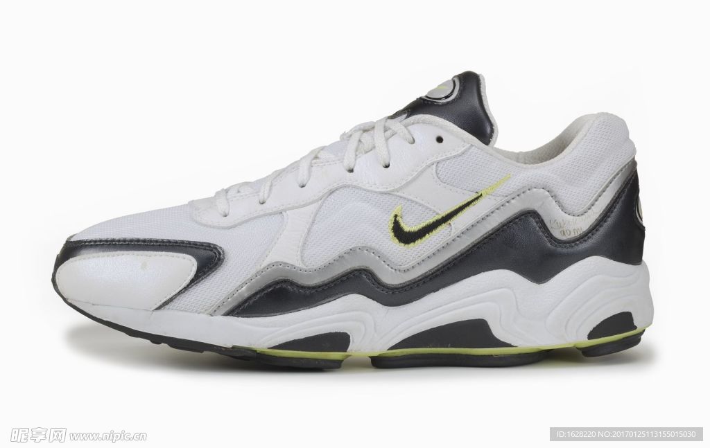 NIKE休闲运动鞋宣传广告