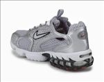 NIKE休闲运动鞋宣传广告