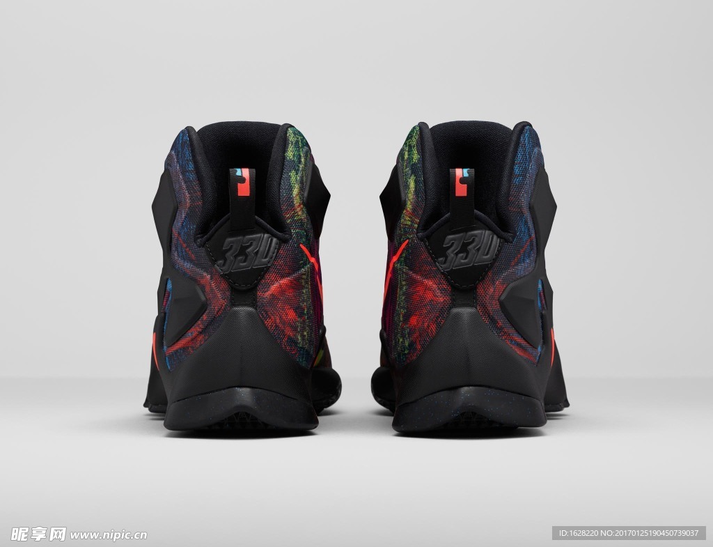 NIKE休闲运动鞋宣传广告