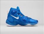 NIKE休闲运动鞋宣传广告