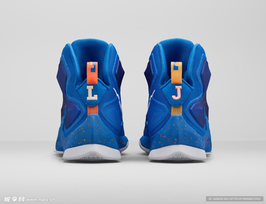 NIKE休闲运动鞋宣传广告