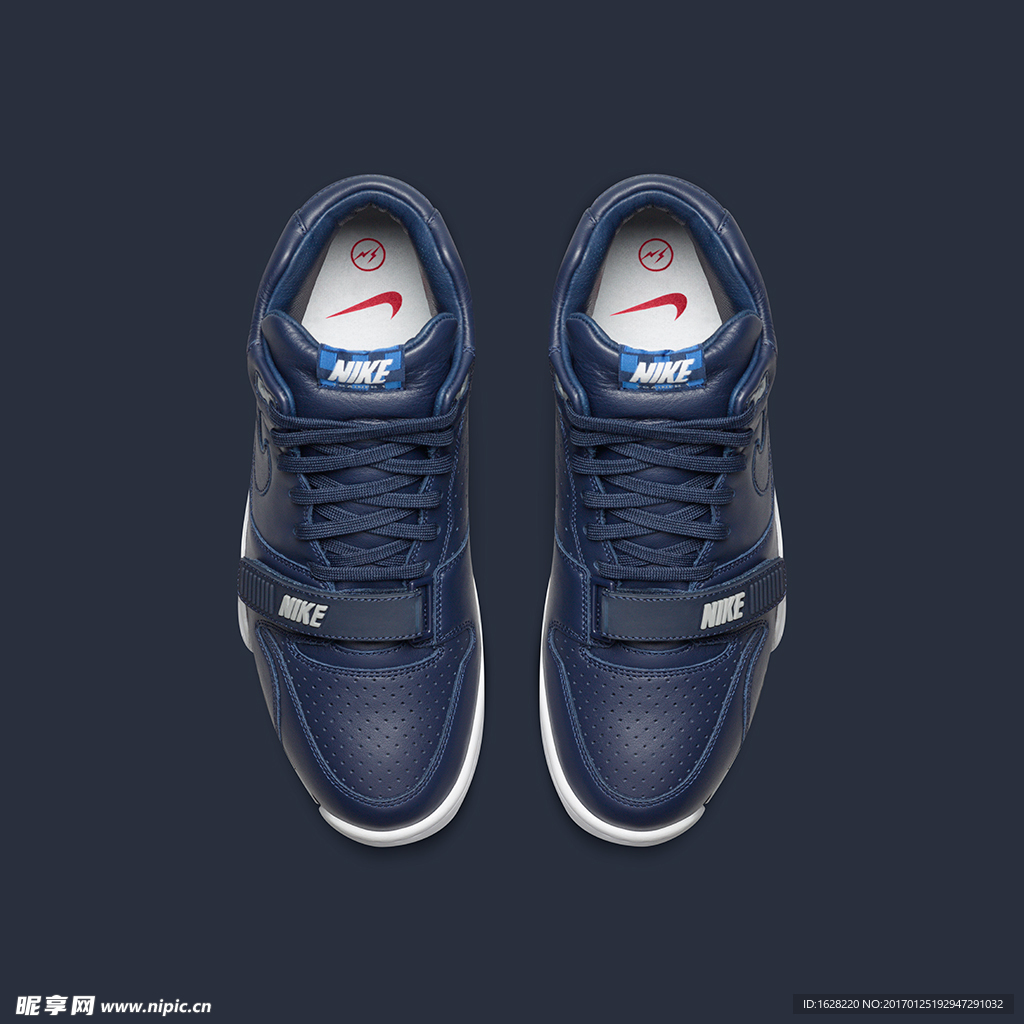 NIKE休闲运动鞋宣传广告
