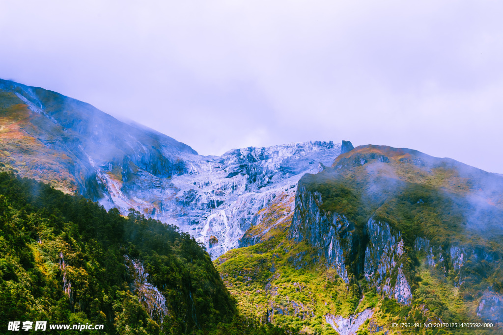 贡嘎雪山