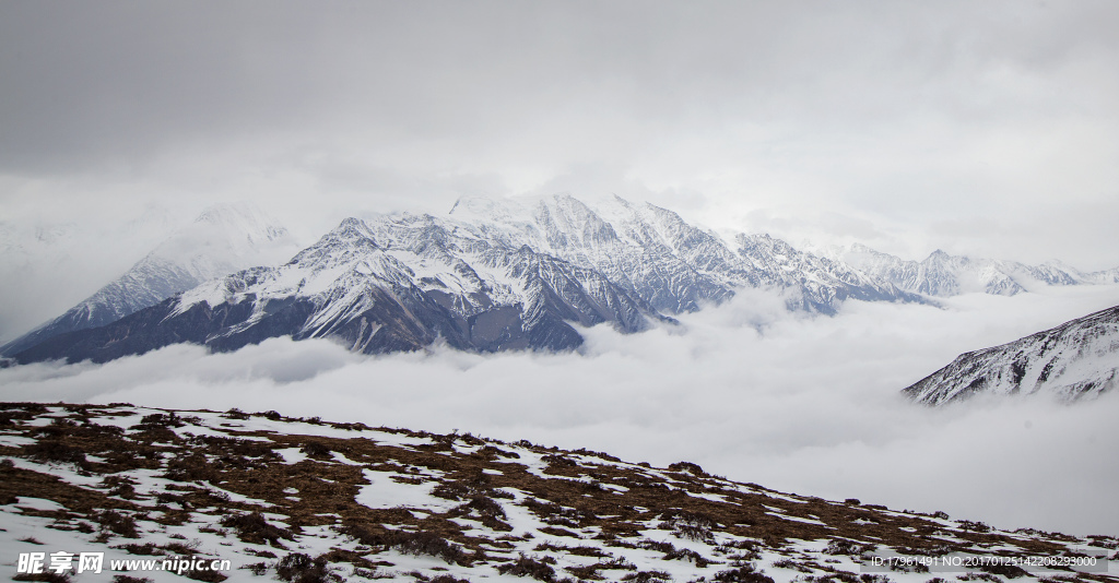 贡嘎雪山