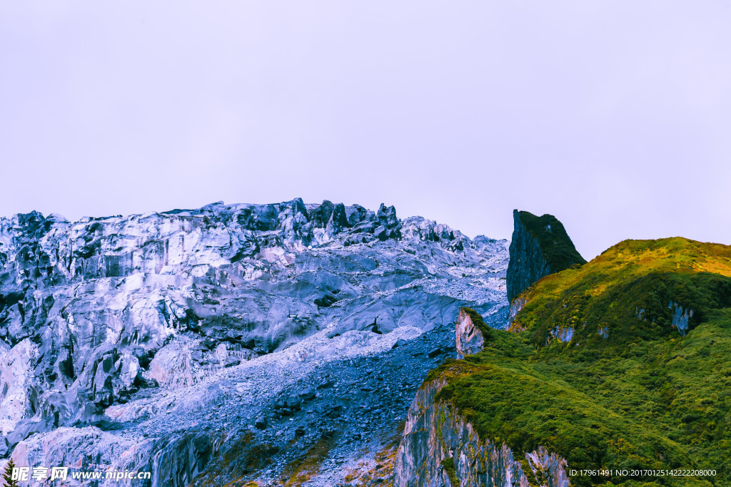 贡嘎雪山