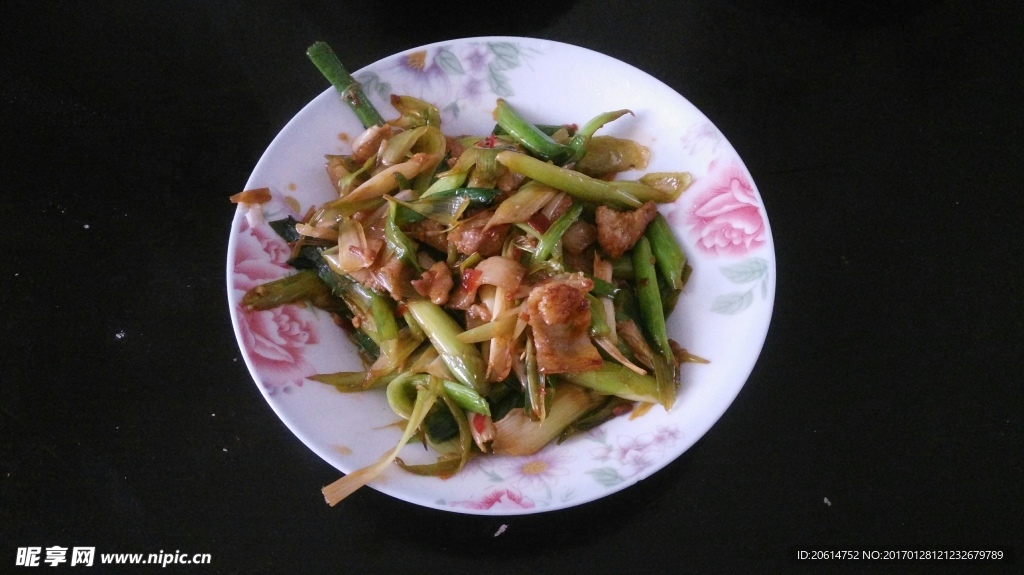 蒜苗炒肉