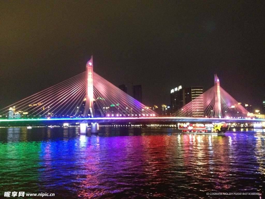 【珠江夜色之七----猎德桥往广州桥方向摄影图片】风光摄影_几好笑的博客_太平洋电脑网摄影部落