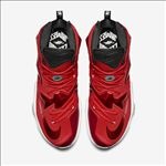 NIKE休闲运动鞋宣传广告