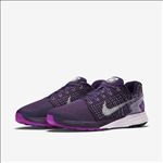 NIKE休闲运动鞋宣传广告