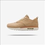 NIKE休闲运动鞋宣传广告