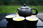 紫砂壶茶水图片