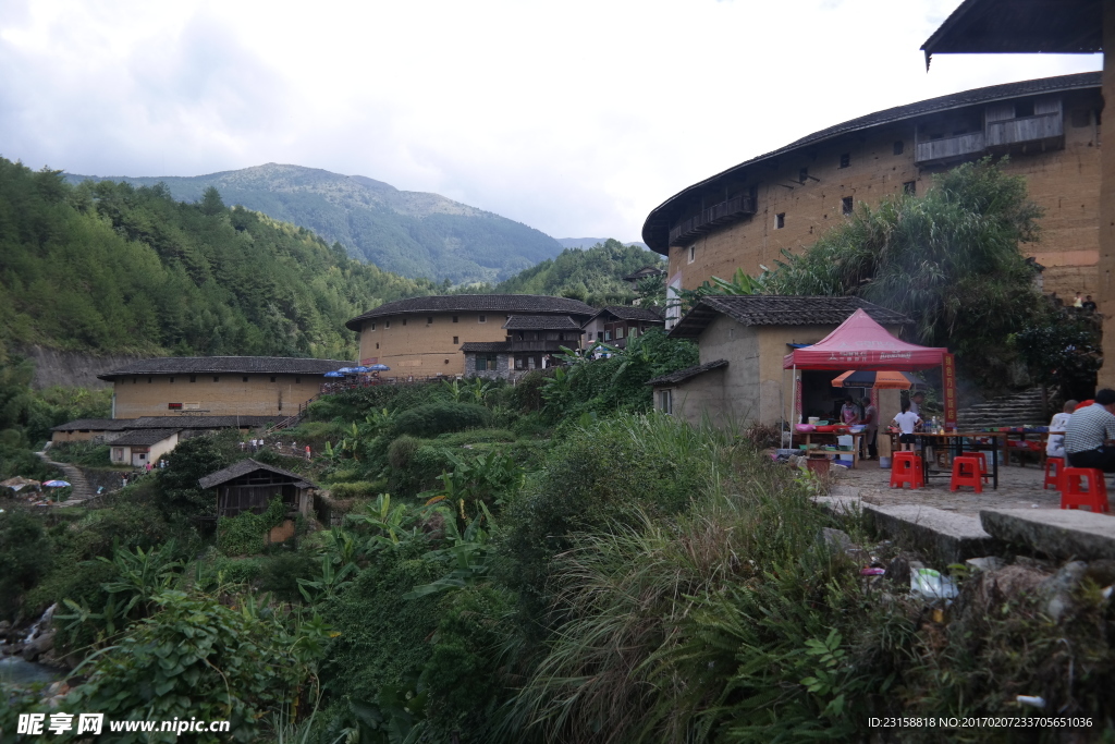 围屋风景人家