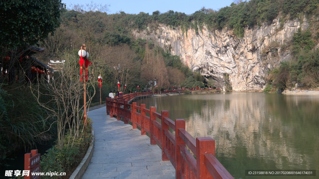 南岳衡山红木过道