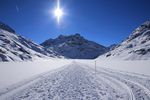高原雪山
