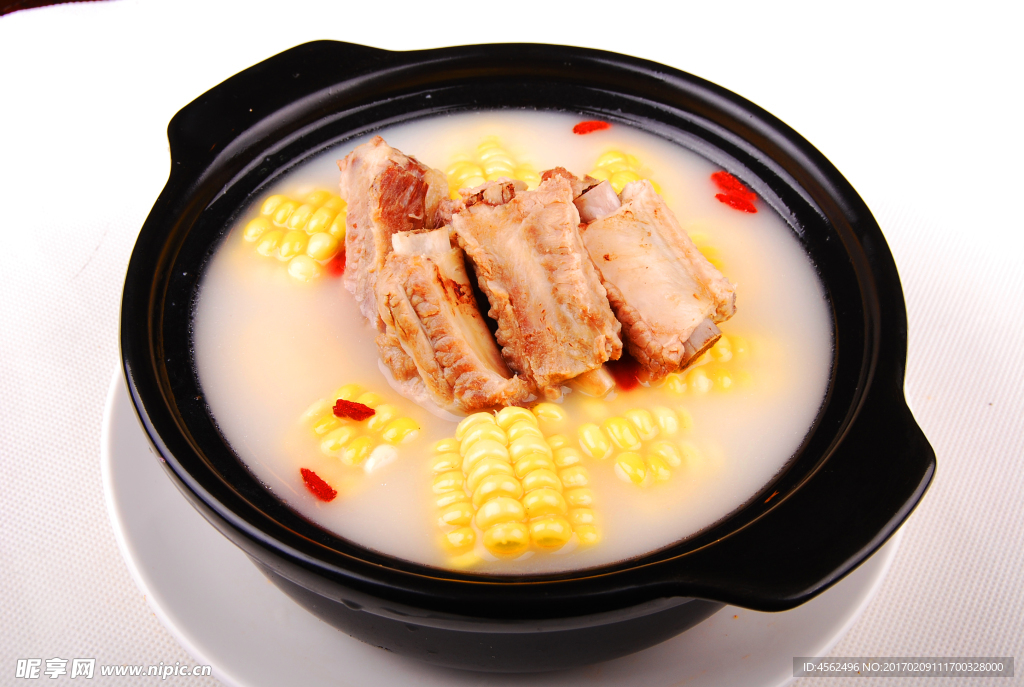 玉米炖排骨