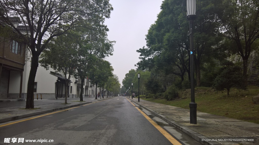 南京雨后的夫子庙老门东景区