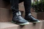 ADIDAS休闲运动鞋宣传广告