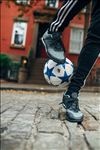 ADIDAS欧冠比赛用球广告