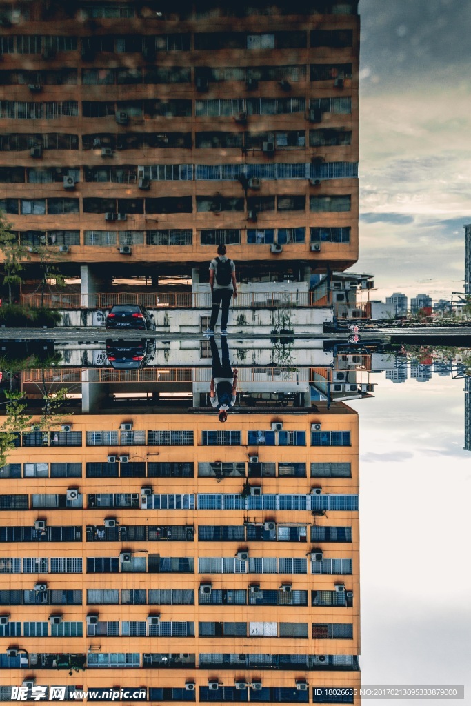 建筑倒影