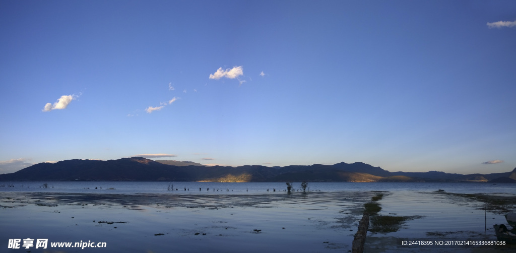 大理洱海全景