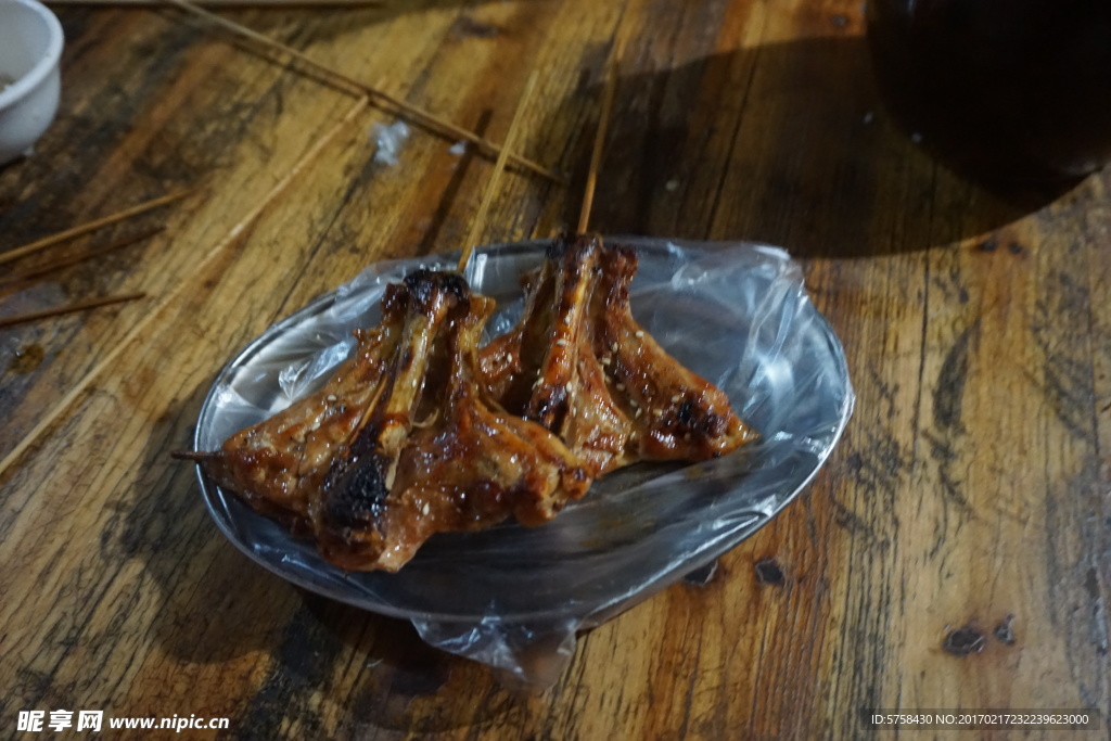 烧鸡爪