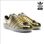 ADIDAS休闲运动鞋宣传广告