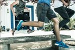 ADIDAS休闲运动鞋宣传广告