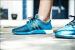ADIDAS休闲运动鞋宣传广告