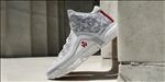 ADIDAS休闲运动鞋宣传广告