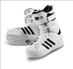 ADIDAS休闲运动鞋宣传广告