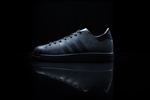 ADIDAS休闲运动鞋宣传广告