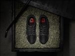 ADIDAS休闲运动鞋宣传广告
