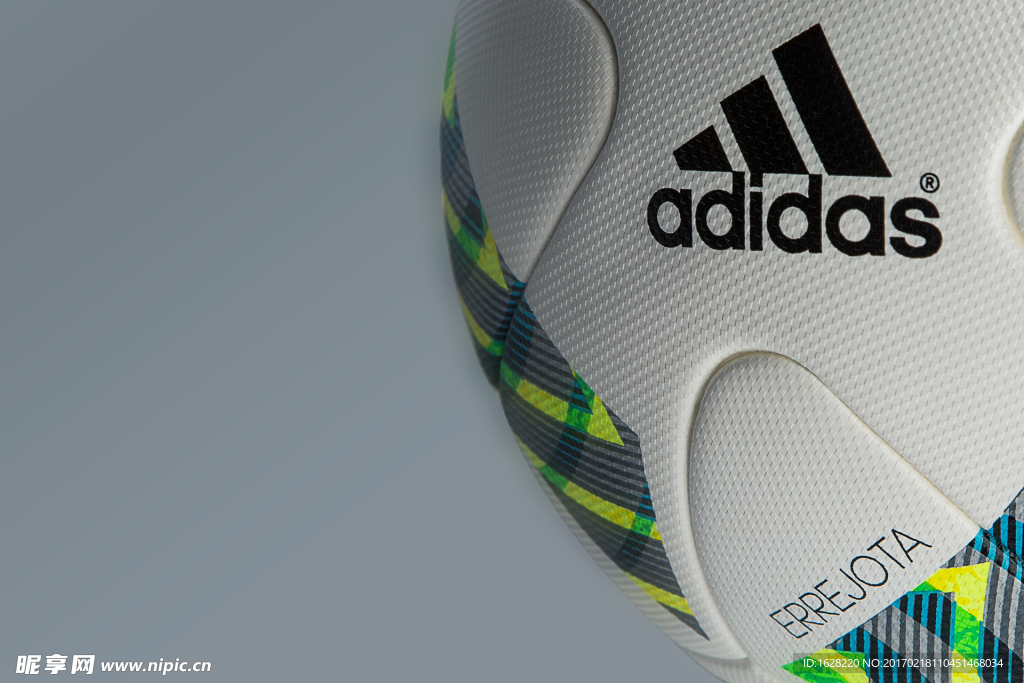 ADIDAS奥运会比赛用球广告
