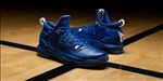 ADIDAS休闲运动鞋宣传广告