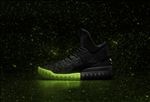 ADIDAS休闲运动鞋宣传广告